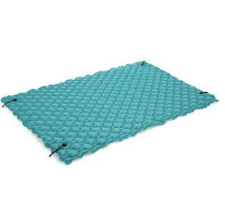 Tapis flottant géant